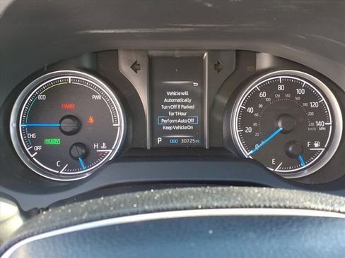 Used 2021 Toyota Venza LE image 26