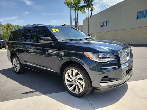 Certified 2024 Lincoln Navigator Reserve AWD/4WD image 36