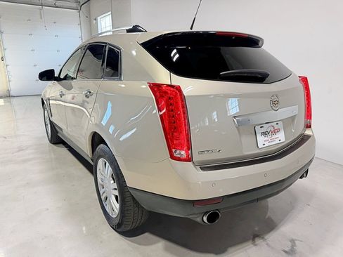 Used 2010 Cadillac SRX Luxury image 5