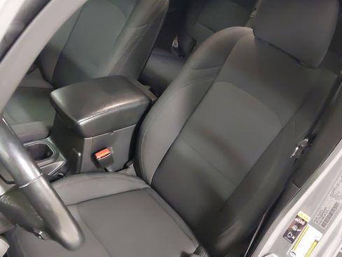 Used 2021 Jeep Wrangler Unlimited Sport image 23