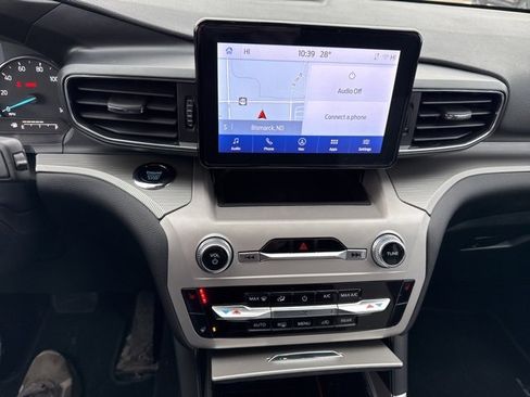 Used 2023 Ford Explorer XLT w/ Equipment Group 202A image 18