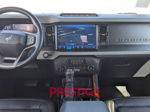 Used 2023 Ford Bronco Badlands image 18