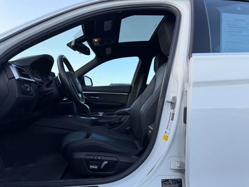 Used 2017 BMW 330i Sedan image 4