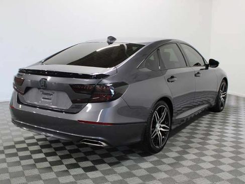 Used 2021 Honda Accord Touring image 6