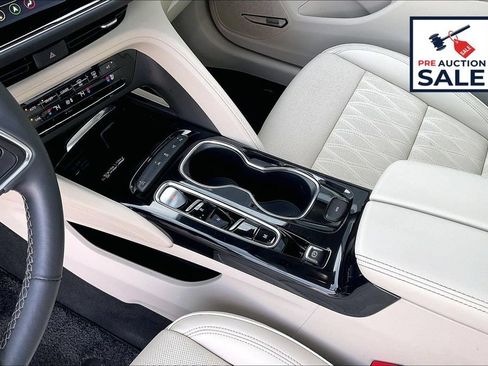 Used 2023 Buick Envision Avenir FWD image 17