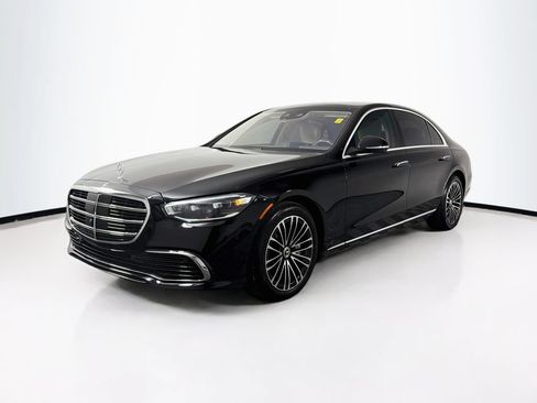 Used 2022 Mercedes-Benz S 580 4MATIC Sedan image 3
