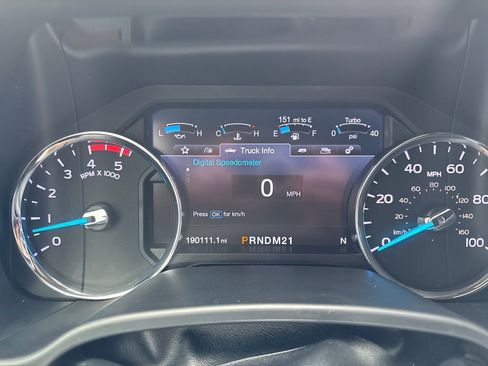 Used 2019 Ford F250 Lariat w/ Lariat Ultimate Package AWD/4WD image 16