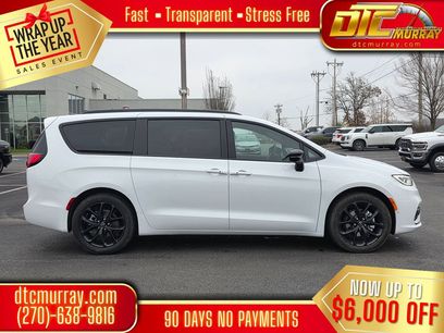 New 2026 Chrysler Pacifica Limited