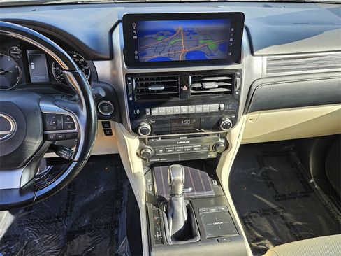 Used 2022 Lexus GX 460 Premium image 25