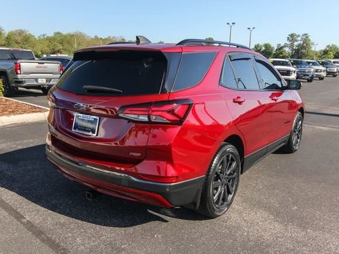 Used 2023 Chevrolet Equinox RS FWD image 9