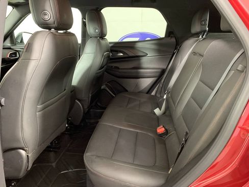 Used 2021 Chevrolet TrailBlazer RS FWD image 32