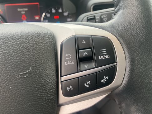 Used 2023 Ford Explorer XLT w/ Equipment Group 202A AWD/4WD image 26