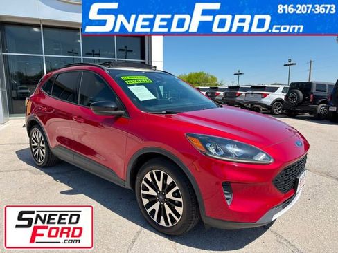 Used 2020 Ford Escape SE Sport AWD/4WD image 1