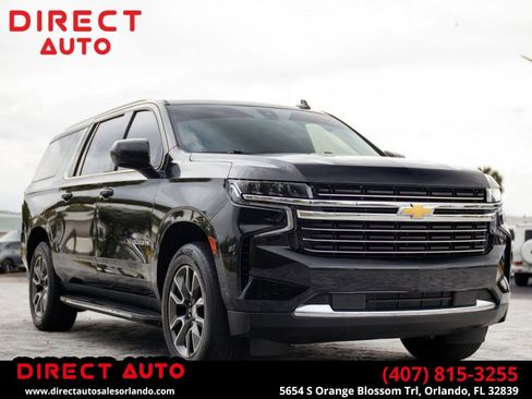 Used 2021 Chevrolet Suburban LT RWD image 1