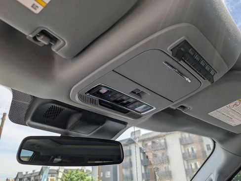 Used 2024 Ford F250 Lariat w/ Tremor Off-Road Package image 27