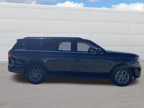 Used 2025 Ford Expedition Max Active AWD/4WD image 12