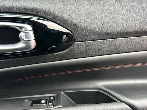 Used 2024 Jeep Compass Trailhawk image 19