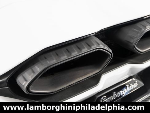 Used 2024 Lamborghini Revuelto image 50