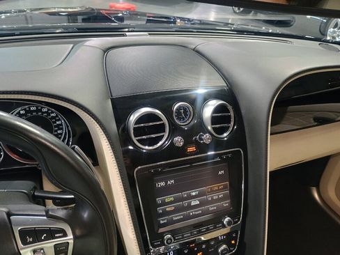 Used 2016 Bentley Flying Spur W12 image 23