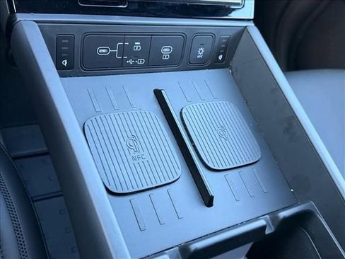 New 2025 Hyundai Santa Fe Calligraphy image 24