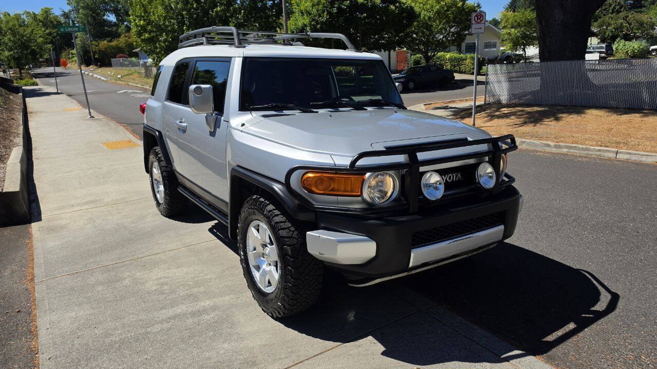 Used 2007 Toyota FJ Cruiser 4WD image 3