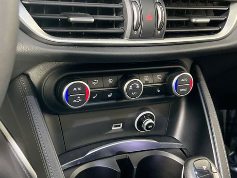 Used 2019 Alfa Romeo Stelvio Ti image 16