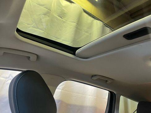 Used 2017 Ford Escape SE w/ Equipment Group 201A image 27