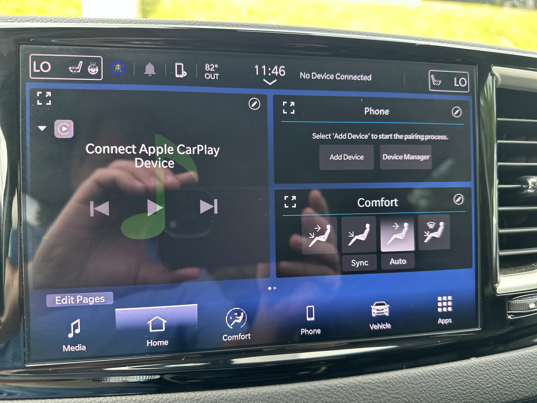 Used 2024 Chrysler Pacifica Touring-L FWD image 14