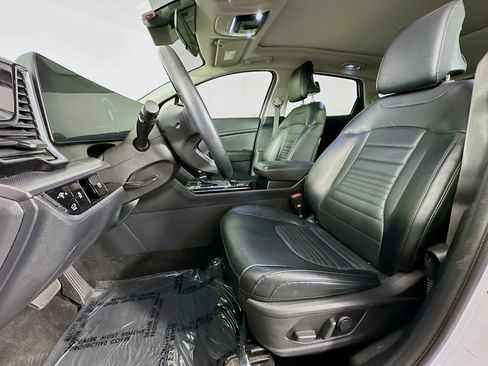 Used 2023 Kia Sportage SX image 22