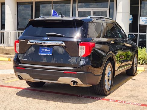 Certified 2022 Ford Explorer Limited w/ Equipment Group 301A RWD image 3