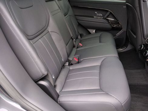 Used 2025 Land Rover Range Rover Sport Dynamic SE AWD/4WD image 21