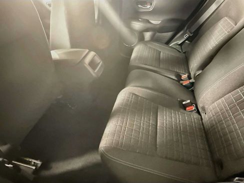 Used 2024 Honda HR-V LX image 31