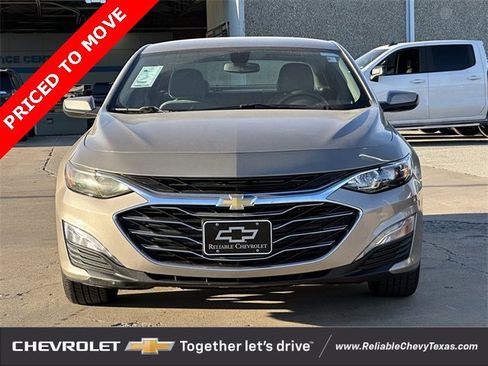 Used 2022 Chevrolet Malibu LT image 8