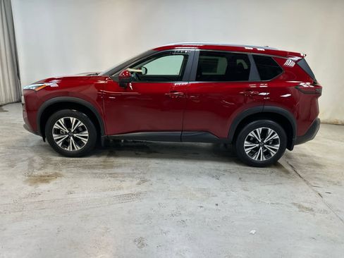 Certified 2023 Nissan Rogue SV w/ SV Premium Package image 9