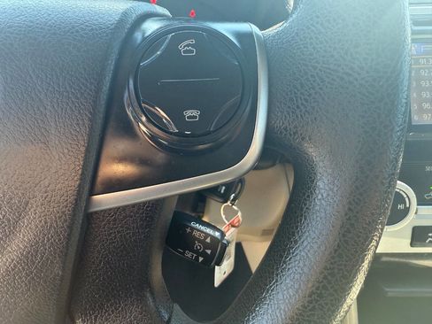 Used 2012 Toyota Camry LE image 17