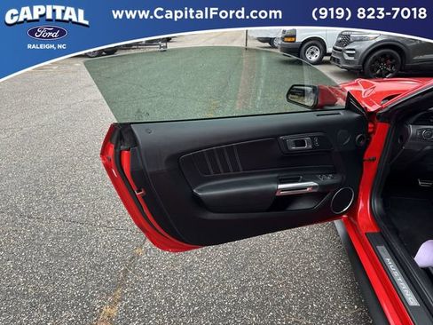 Used 2022 Ford Mustang GT Premium w/ GT Performance Package image 18