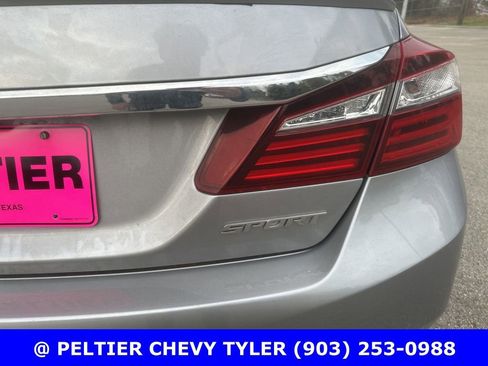 Used 2016 Honda Accord Sport image 20