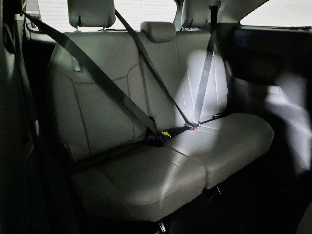 Certified 2026 Toyota Sienna XLE FWD image 24