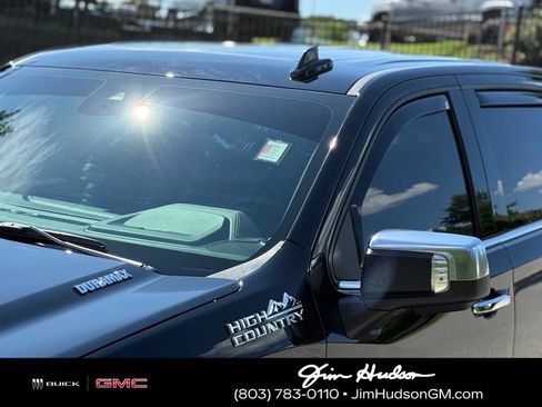 Certified 2025 Chevrolet Silverado 1500 High Country w/ High Country Premium Package AWD/4WD image 13