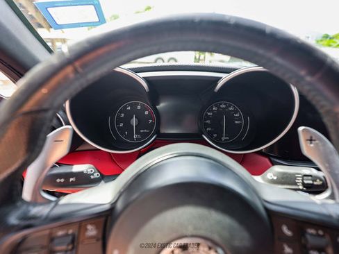 Used 2020 Alfa Romeo Giulia w/ Quick Order Package 22K Sport image 37