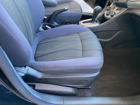 Used 2013 Chevrolet Sonic LT image 32