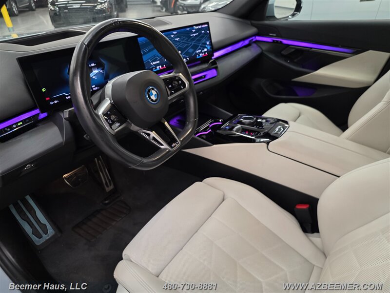Used 2024 BMW i5 eDrive40i w/ M Sport Package RWD image 18