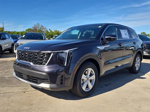 New 2026 Kia Sorento LX image 4