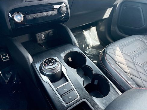 Used 2024 Ford Escape ST-Line Elite w/ Premium Technology Package image 17