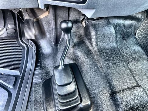 Used 2015 Ford F250 XL w/ Power Equipment Group AWD/4WD image 9