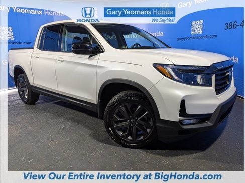 Certified 2023 Honda Ridgeline Sport image 2