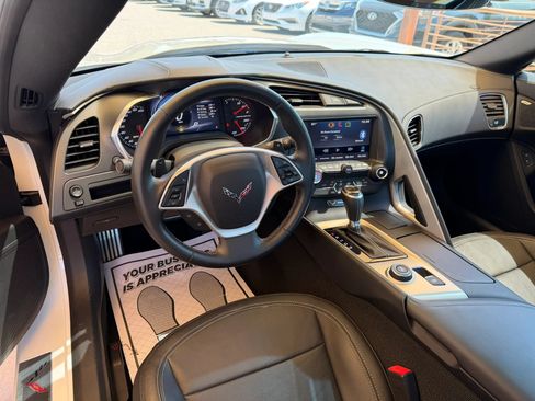 Used 2015 Chevrolet Corvette Stingray Coupe RWD image 12