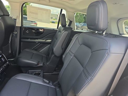 New 2025 Lincoln Aviator 2WD w/ Equipment Group 101A image 14