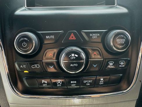 Used 2019 Jeep Grand Cherokee Laredo RWD image 20