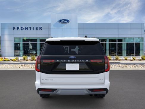 New 2026 Ford Expedition Max Platinum image 5